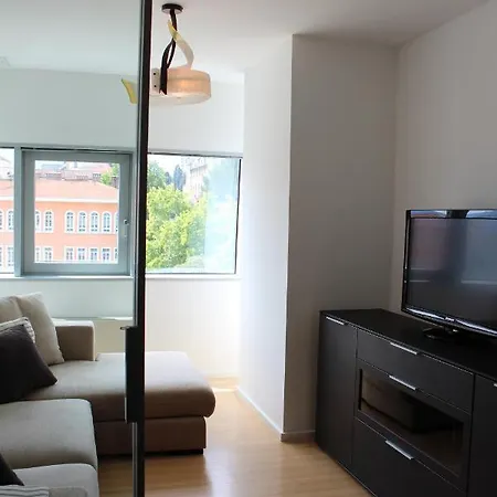 Modern In The Centre Apartment